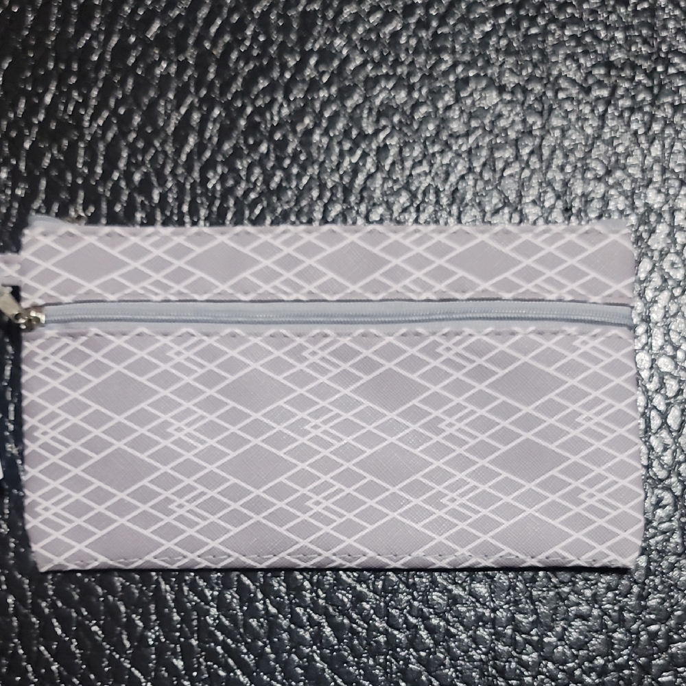 Juncture Gray Geometric Patterned Pouch Wrislet - Picture 2 of 4